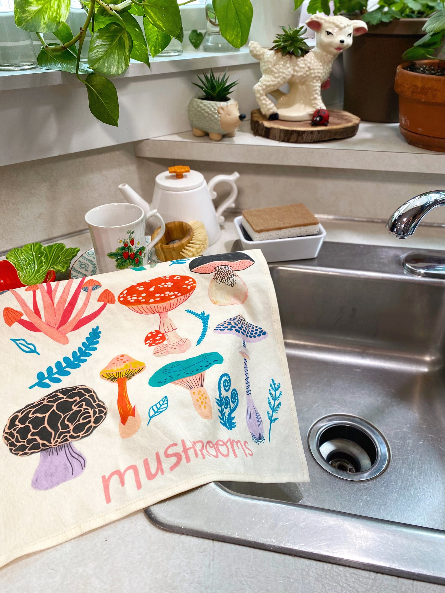 Preboun Set of 4 Mushroom Dish Towels for Kitchen Decorative 16 x 24 Inch  Mushroom Kitchen Towels Hand Bath Towels Dish Cloth for Cooking Tea  Bathroom